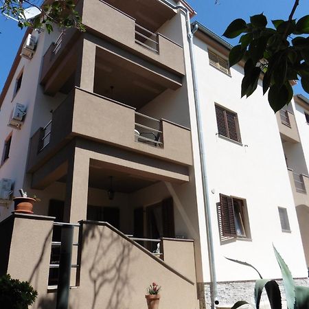 Apartments Kostijal Zadar Room photo